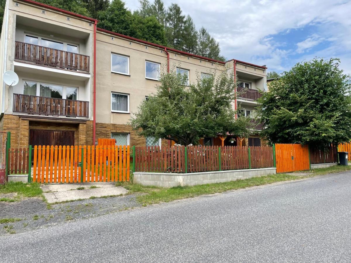 Apartmany Pod Prehradou Chribska Luaran gambar
